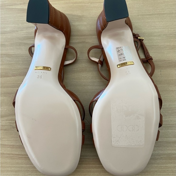 *SOLD* Gucci Brown Papaya Marmot GG T Strap Sandal Size 38 BNIB - Picture 5 of 6
